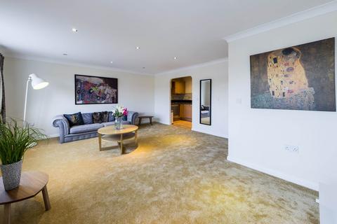 3 bedroom duplex for sale, Longman Court, Apsley