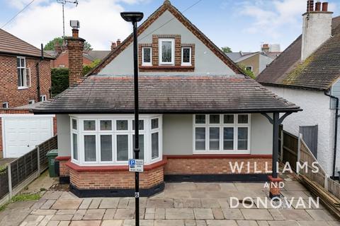 4 bedroom chalet for sale, St. Johns Road, Westcliff-on-Sea