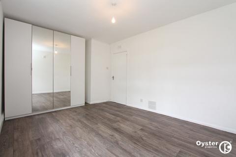 2 bedroom ground floor flat to rent, Aran Drive, Dingle Court Aran Drive, HA7