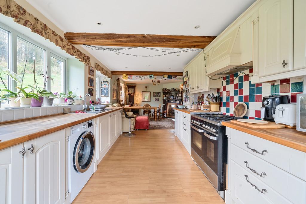 Fitted Kitchen