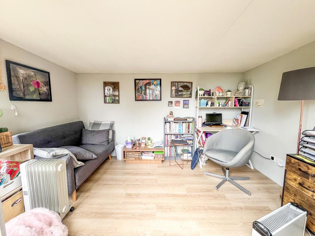 Summer house office