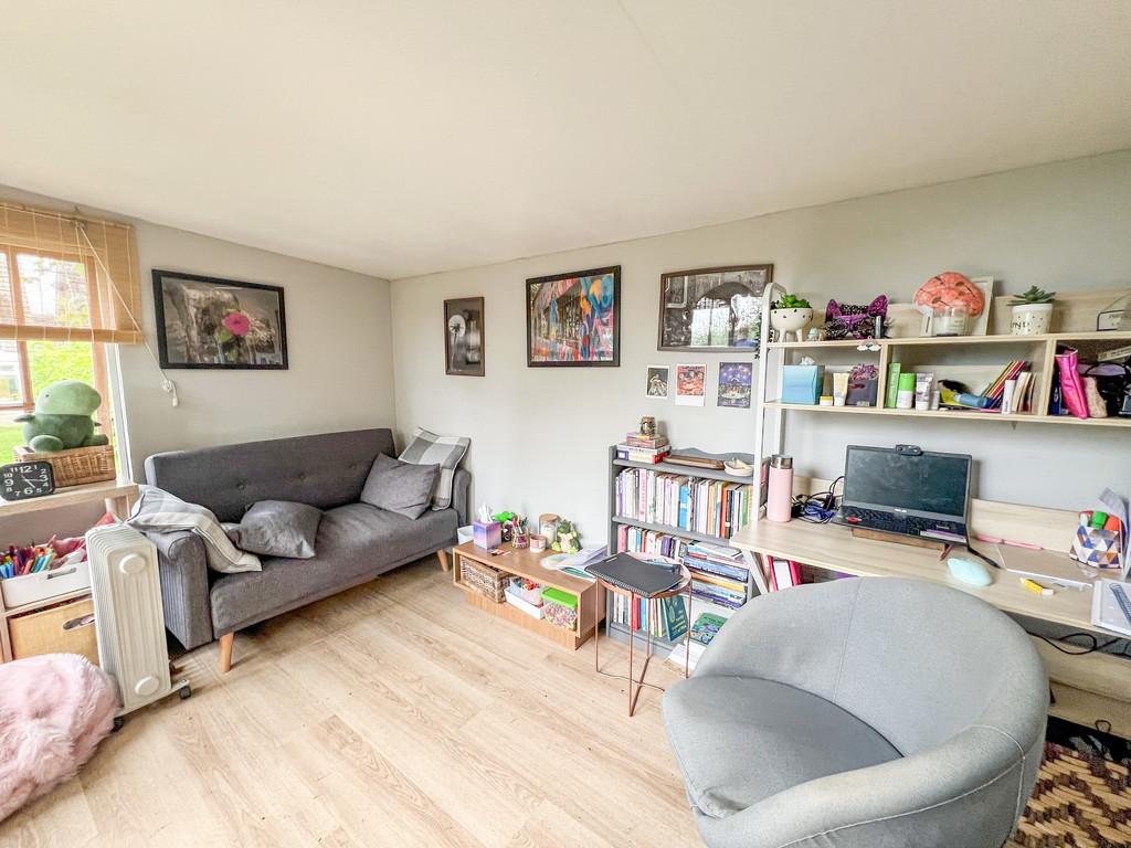 Summer house office 2