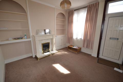 2 bedroom terraced house to rent, Raymond Road, Leicester LE3