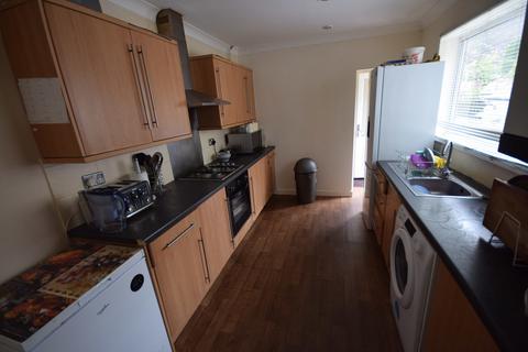 2 bedroom townhouse to rent, May Avenue, Tunstall
