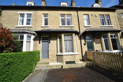 4 bedroom terraced house for sale, Wellington Crescent, Bradford BD18