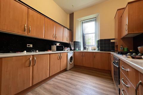 3 bedroom flat to rent, Willowbank Crescent, Woodlands G3