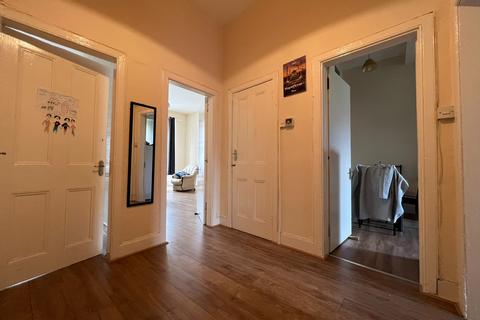 3 bedroom flat to rent, Willowbank Crescent, Woodlands G3
