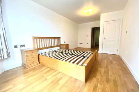 1 bedroom in a flat share to rent, Poseidon Court, Homer Drive, London, E14