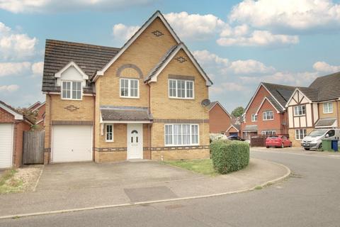 4 bedroom detached house for sale, Hutchinson Close, Manea