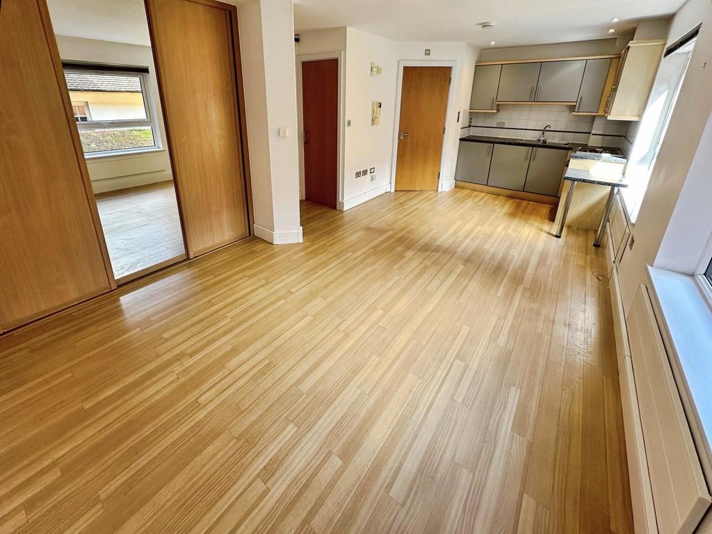 Studio to rent