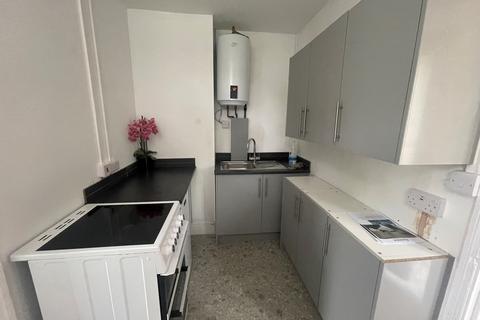 1 bedroom in a flat share to rent, St Peters Street