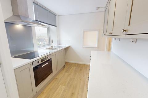 2 bedroom apartment to rent, Belworth Court, Hatherley