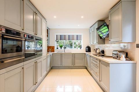 9 Ivy Mill Close, Godstone, RH9 8NG