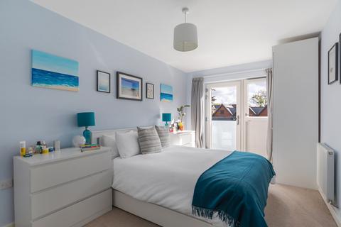 2 bedroom flat for sale, Dereham House, Drayton Green, Ealing, London, W13