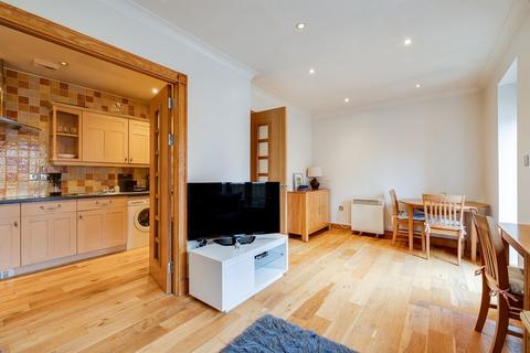 3 bedroom apartment for sale, 156 Foregate Street CH1