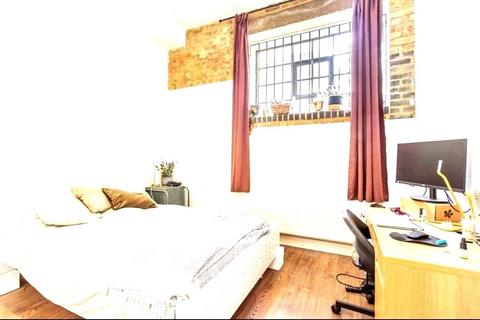 2 bedroom apartment to rent, Gowers Walk, London, E1