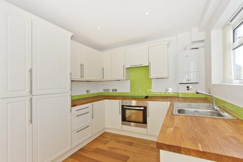 3 bedroom semi-detached house to rent, Chestnut Avenue, TUNBRIDGE WELLS