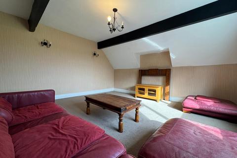 2 bedroom flat to rent, Leeds LS16