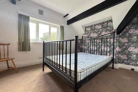 2 bedroom flat to rent, Leeds LS16