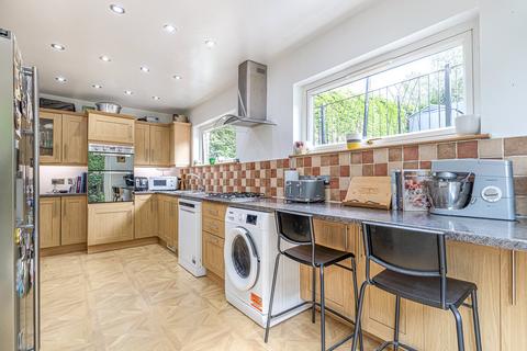 59 Drumby Crescent, Clarkston, Glasgow, G76 7HN