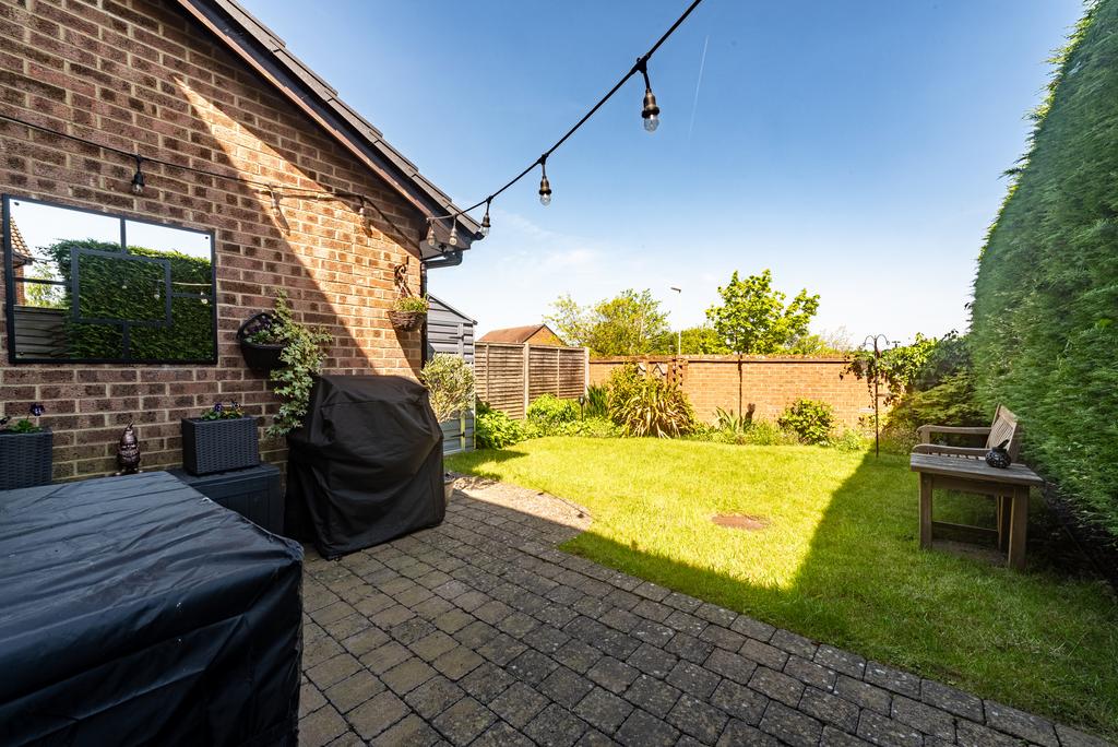 129 Ryves Avenue-19