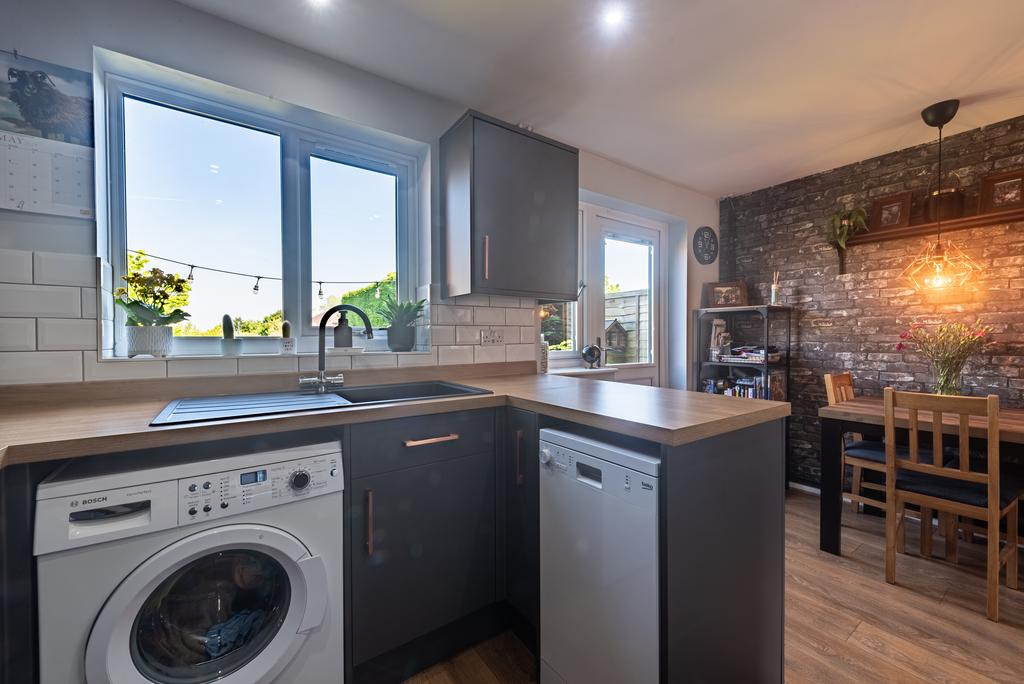 129 Ryves Avenue-3