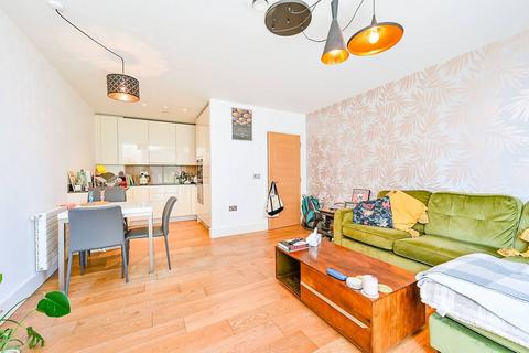 1 bedroom flat to rent, Durham Wharf Drive, Brentford, TW8