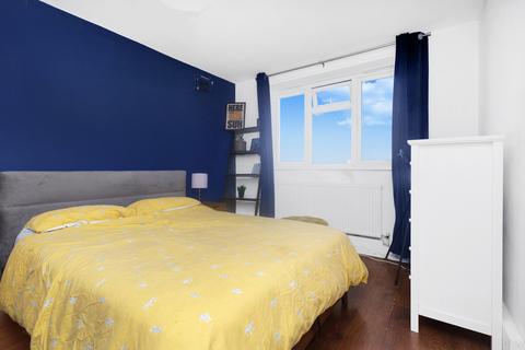 3 bedroom flat for sale, Bakers Hill, Hackney E5