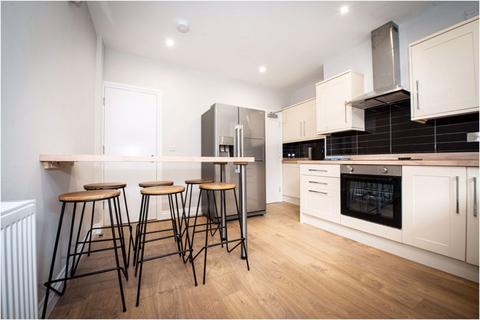 24 Hessle View, Leeds, LS6 1ER