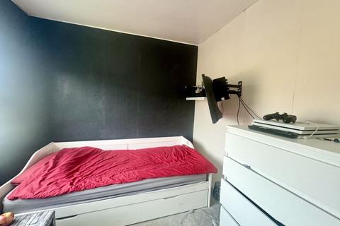 13 Coningsby Drive, Grimsby, DN34 5HQ