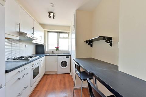 2 bedroom flat to rent, South Park Road, South Park Gardens, London, SW19