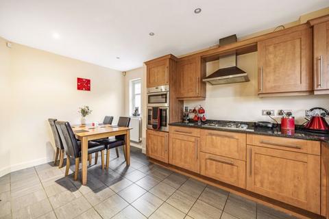 3 bedroom semi-detached house for sale, Gemmell Close, Purley