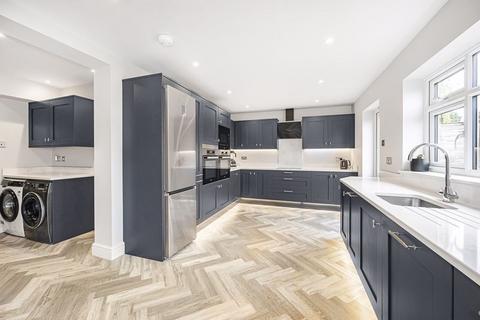 37 Kimberley Drive, Sidcup, DA14 4PP