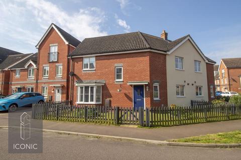 3 bedroom semi-detached house for sale, Redpoll Road, Costessey, Norwich