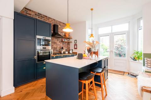 11 Braddon Avenue, Urmston, Manchester, M41 0QD
