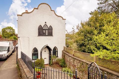 3 bedroom cottage for sale, Clifton Wood Road|Cliftonwood