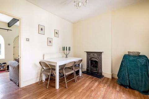 3 bedroom cottage for sale, Clifton Wood Road|Cliftonwood