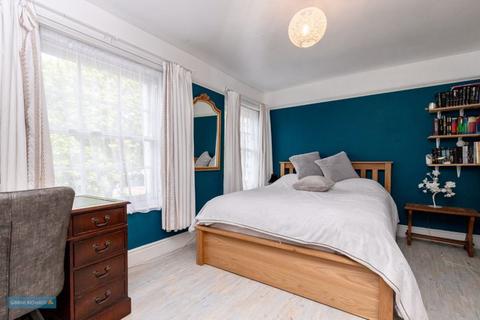 5 Shuttern, Taunton, TA1 4ET