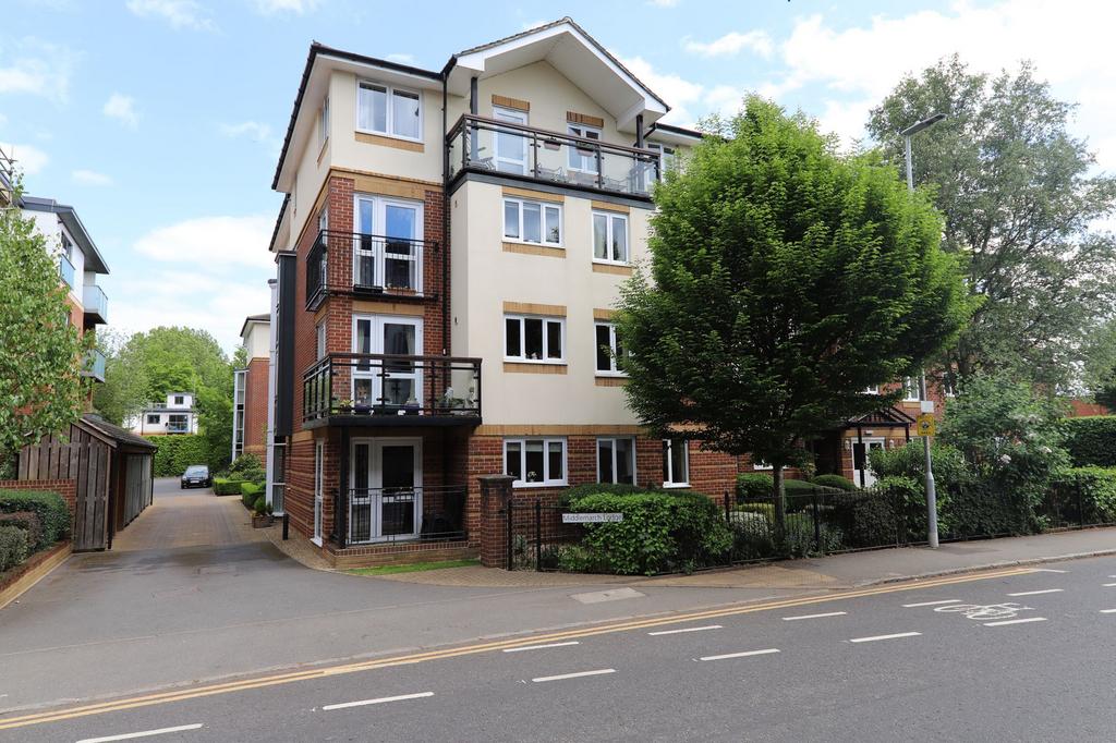 Ext - Middlemarch Lodge