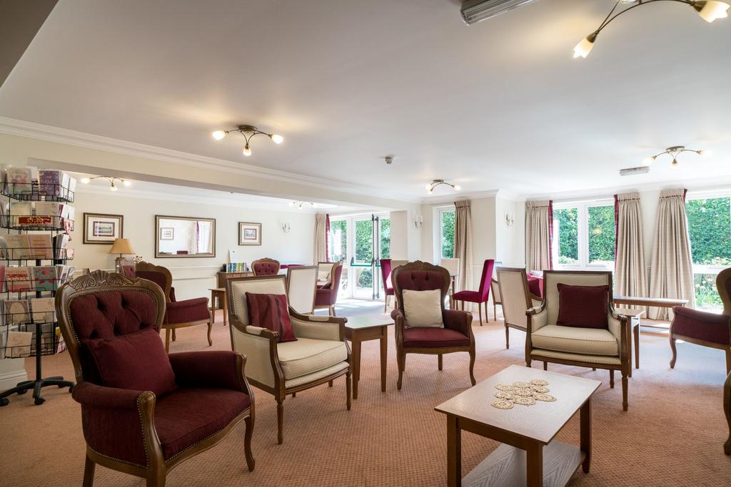 Owner's Lounge