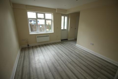 1 bedroom flat to rent, Houghton Mansions, Houghton Road, Dunstable, LU6 1DD