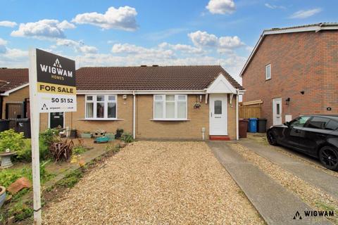 1 bedroom semi-detached bungalow for sale, Bannister Drive, Hull, HU9