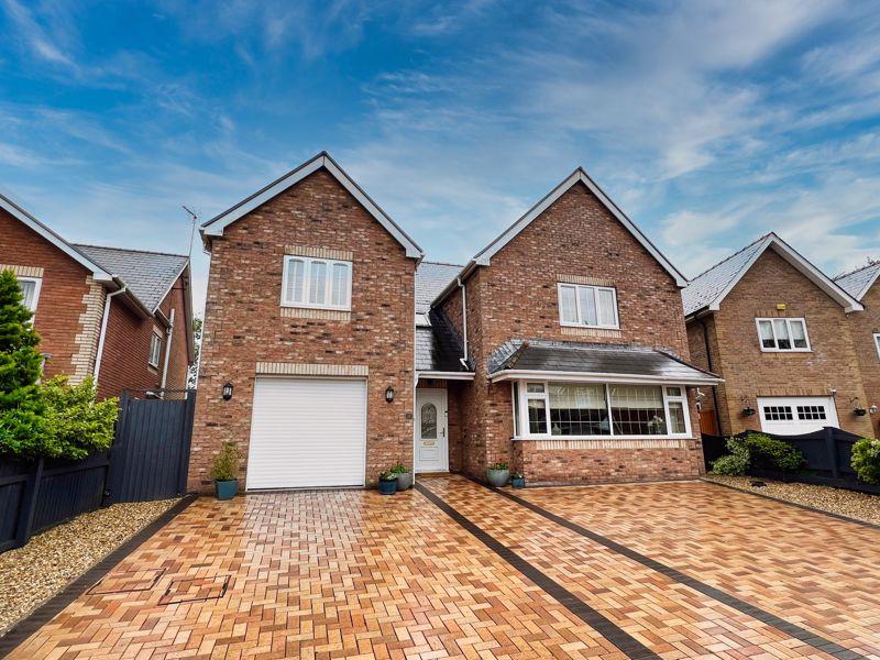 6 Andrews Close, Tondu, Bridgend... 4 bed detached house for sale £