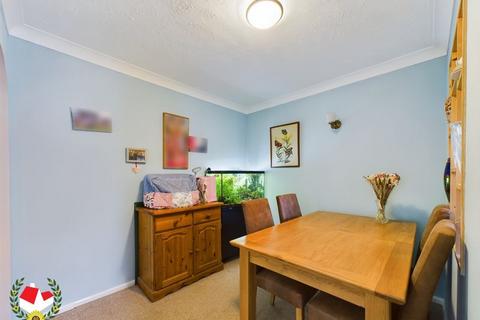 12 Watson Grove, Abbeymead, Gloucester, GL4 5BL