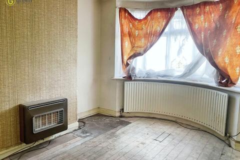 3 New Hall Drive, Sutton Coldfield, B75 7UU