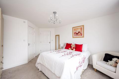 8 Beacon View, Standish, Wigan, WN6 0RL
