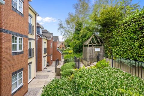 8 Beacon View, Standish, Wigan, WN6 0RL