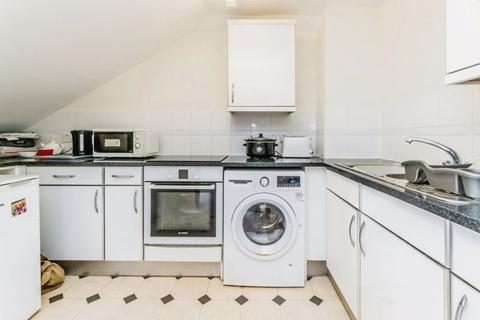 1 bedroom flat for sale, 40 Stafford Road, Caterham CR3