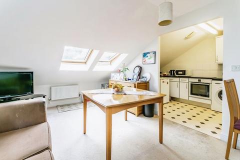 1 bedroom flat for sale, 40 Stafford Road, Caterham CR3