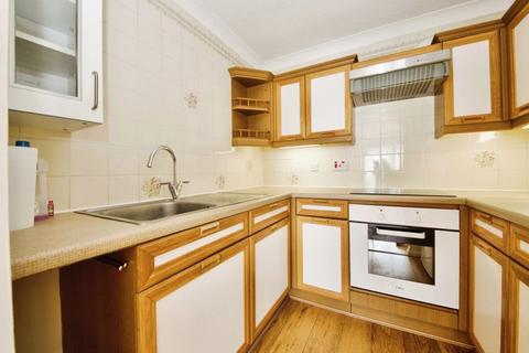 2 bedroom flat for sale, Mayfield Avenue, North Finchley N12